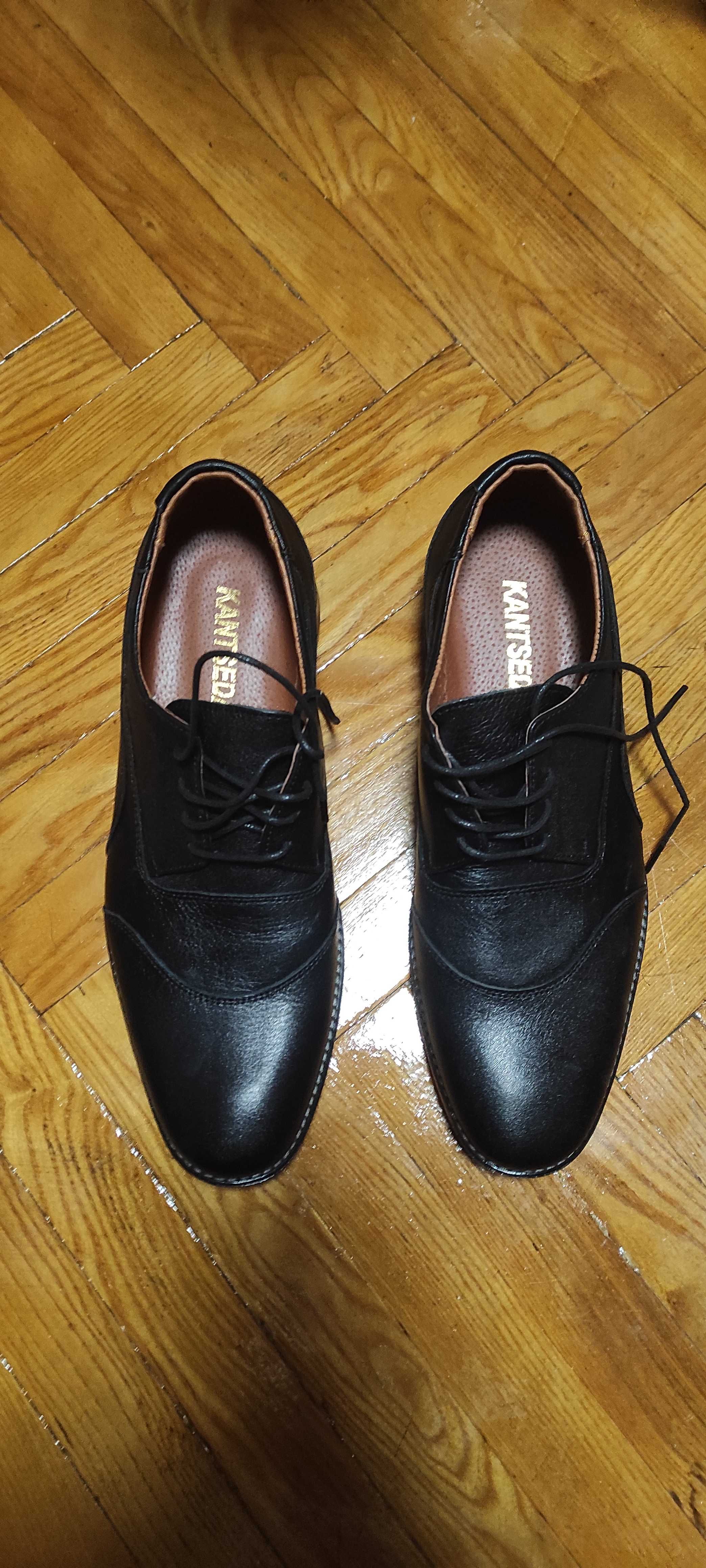 Туфли класичні чорні 41 розмір нові