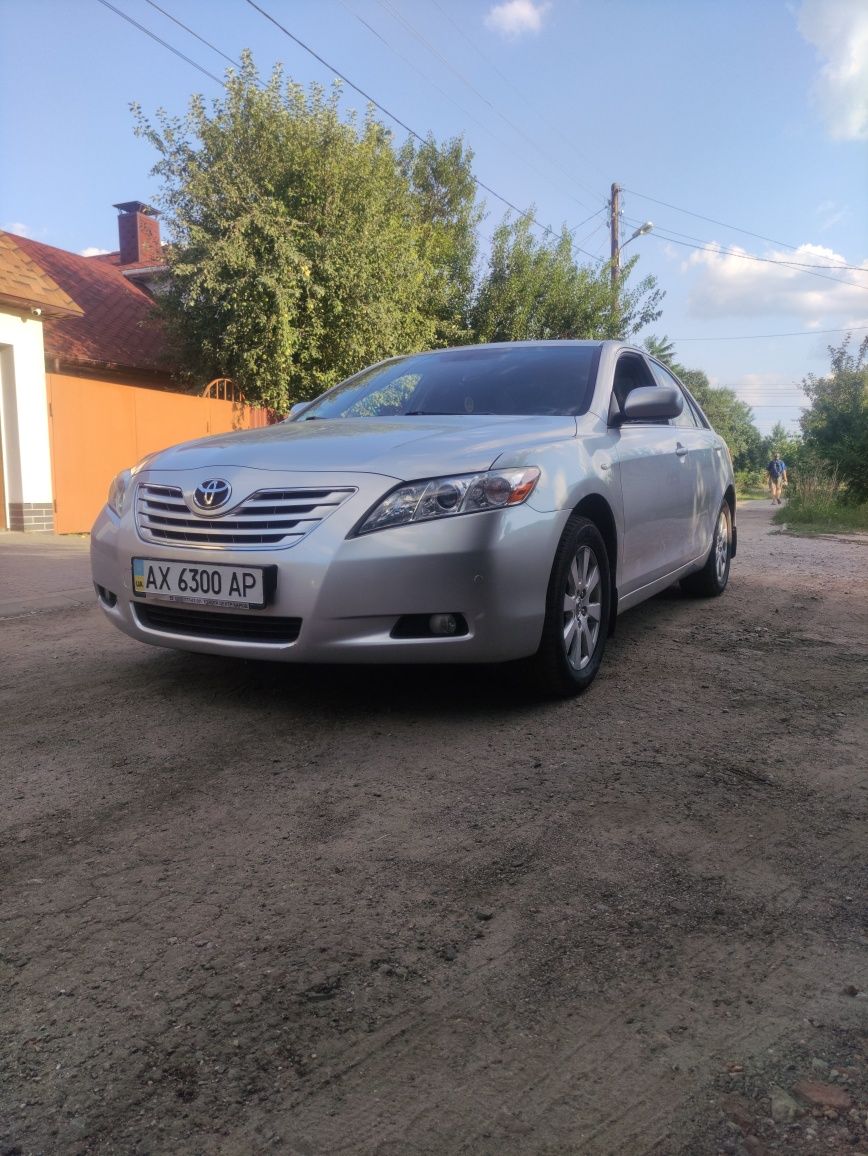 Продам toyota camry 40 в идеальном состоянии!