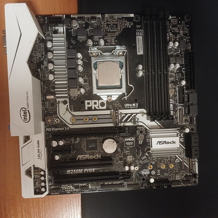 Материнская плата  asrock b250