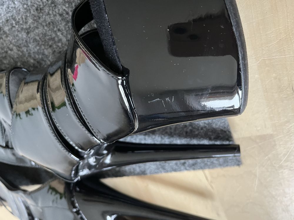 Kozaki rzemyki wet-look latex r. 35 czarne nowe