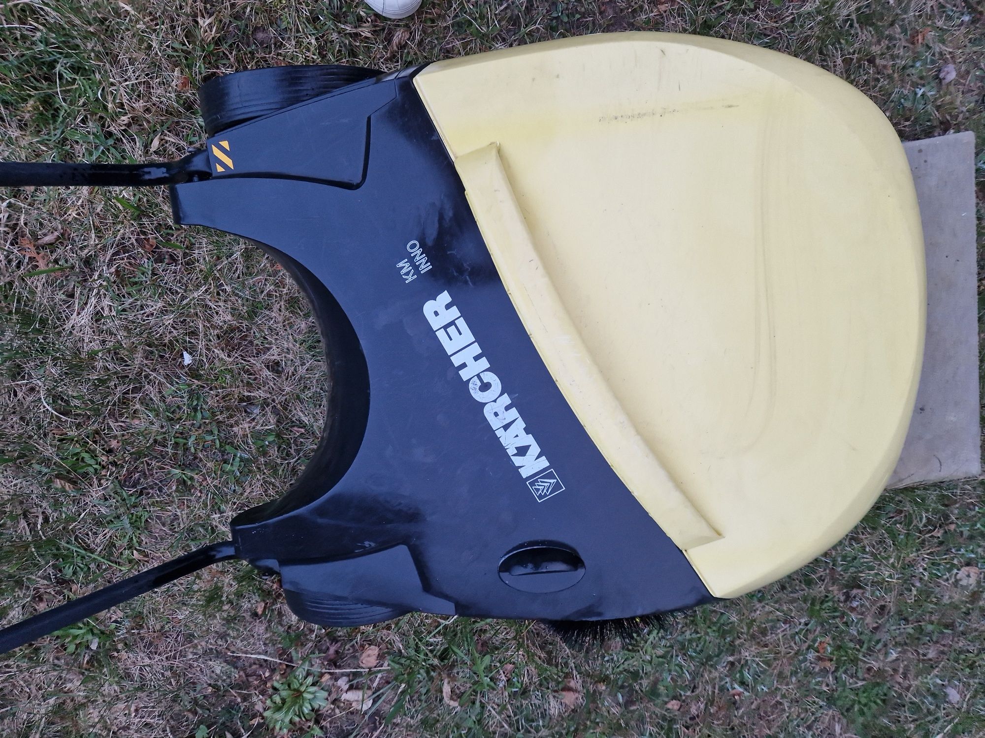 Zamiatarka Karcher KM INNO