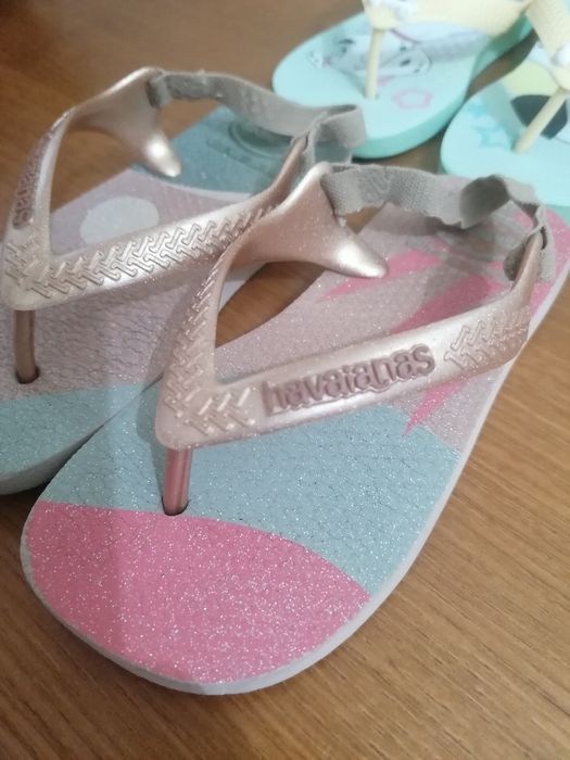 2 pares de havaianas