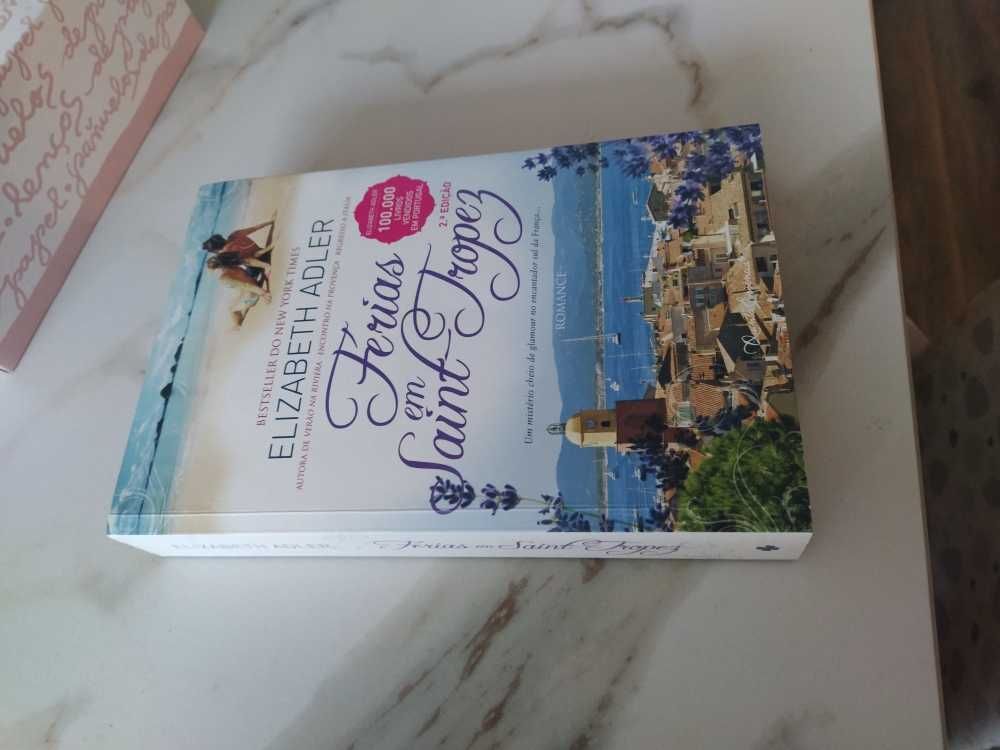 Livro - Férias em Saint Tropez - Elizabeth Adler