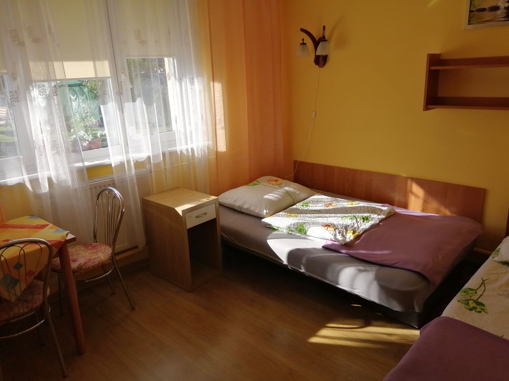 Pokoje gościnne Dąbki: noclegi na już, wczasy z rezerwacjami