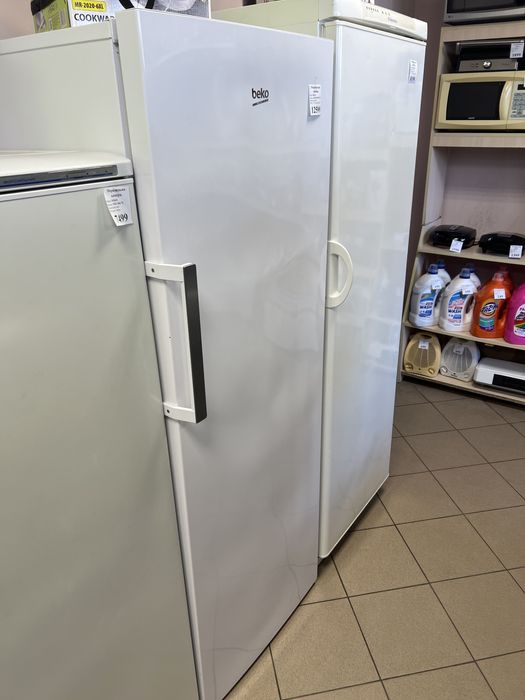 Морозильна камера Beko