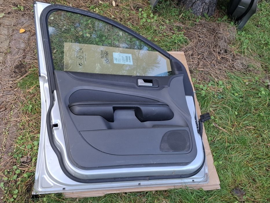 Drzwi z samochodu Ford Focus 2-2007 roku
