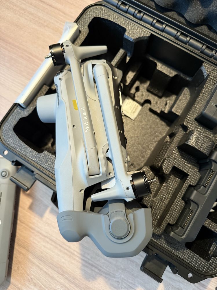 DJI Matrice 4T.
