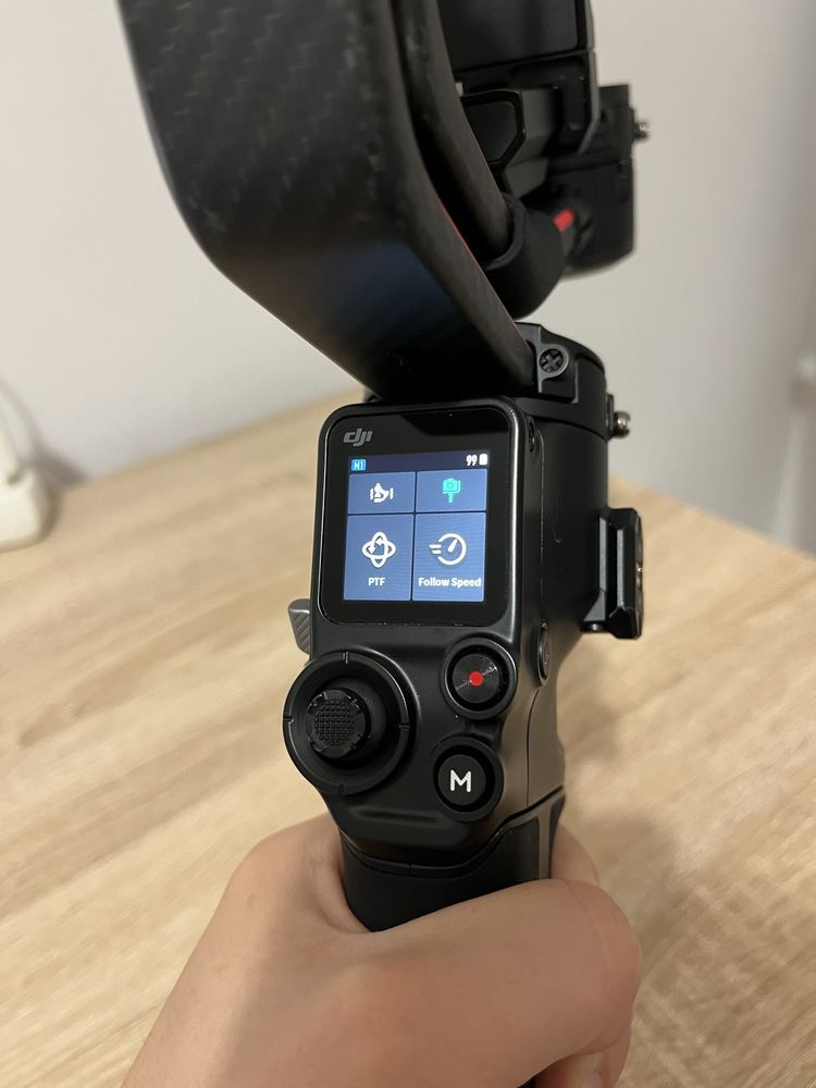 Gimbal ręczny stabilizator DJI RS2 Pro Combo Ronin
