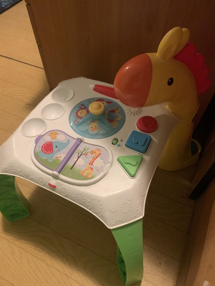 Stolik interaktywny żyrafka fisher price