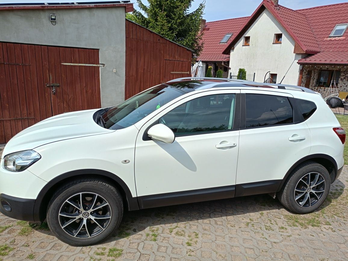 Nissan Qashqai j10 2.0 benzyna