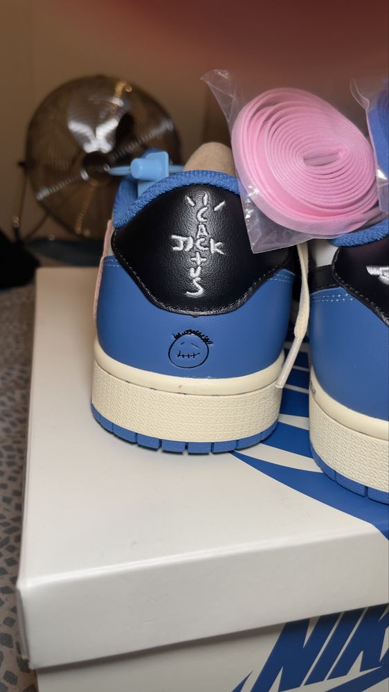 Air Jordan 1 Fragment x Travis Scott  43