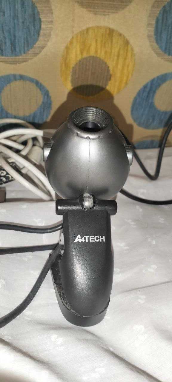 2 вебкамери одним лотом Logitech V-UAP14 і A4TECH PK-336MB