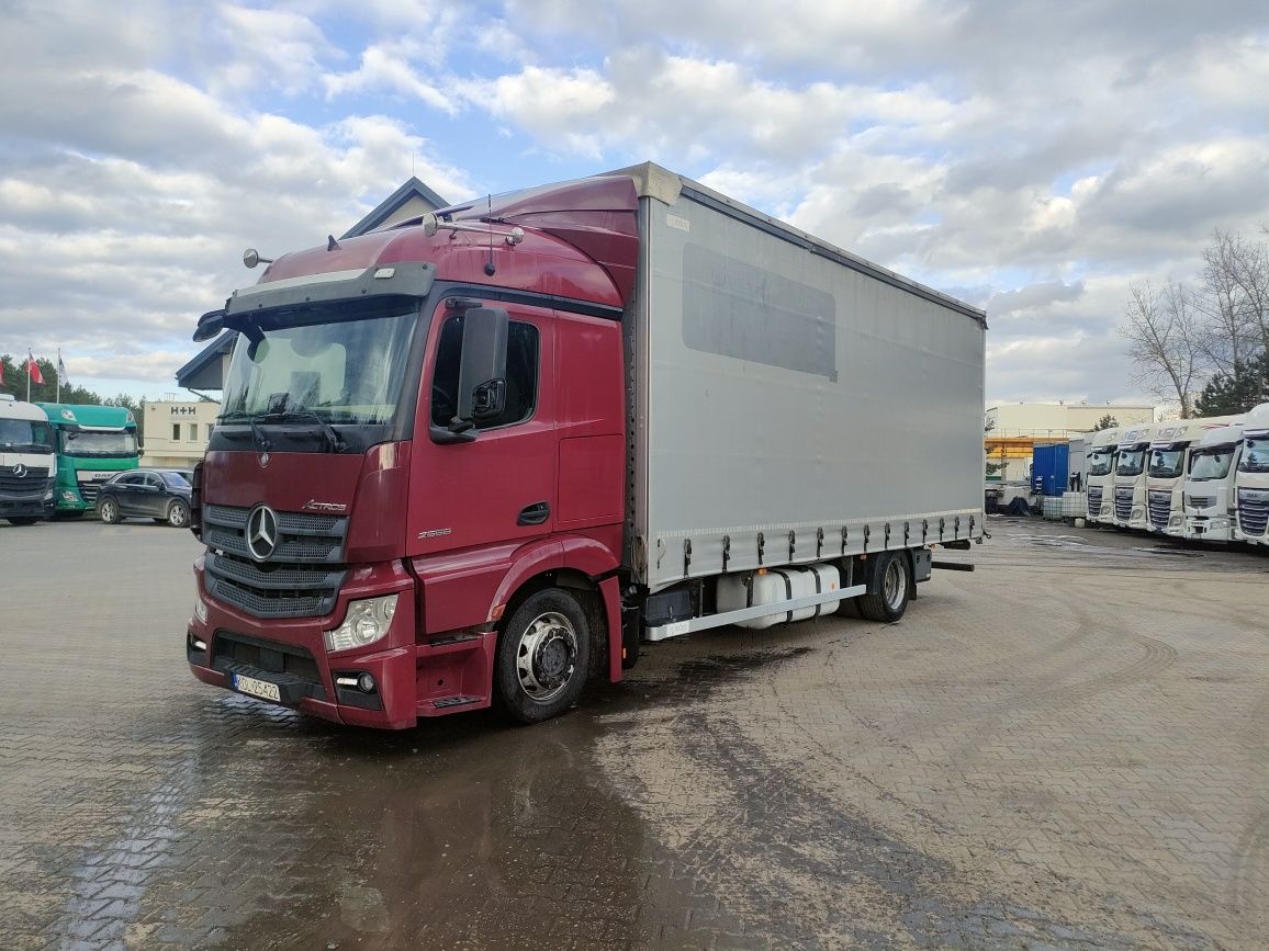 Mercedes actros 2 osie 18ton dmc