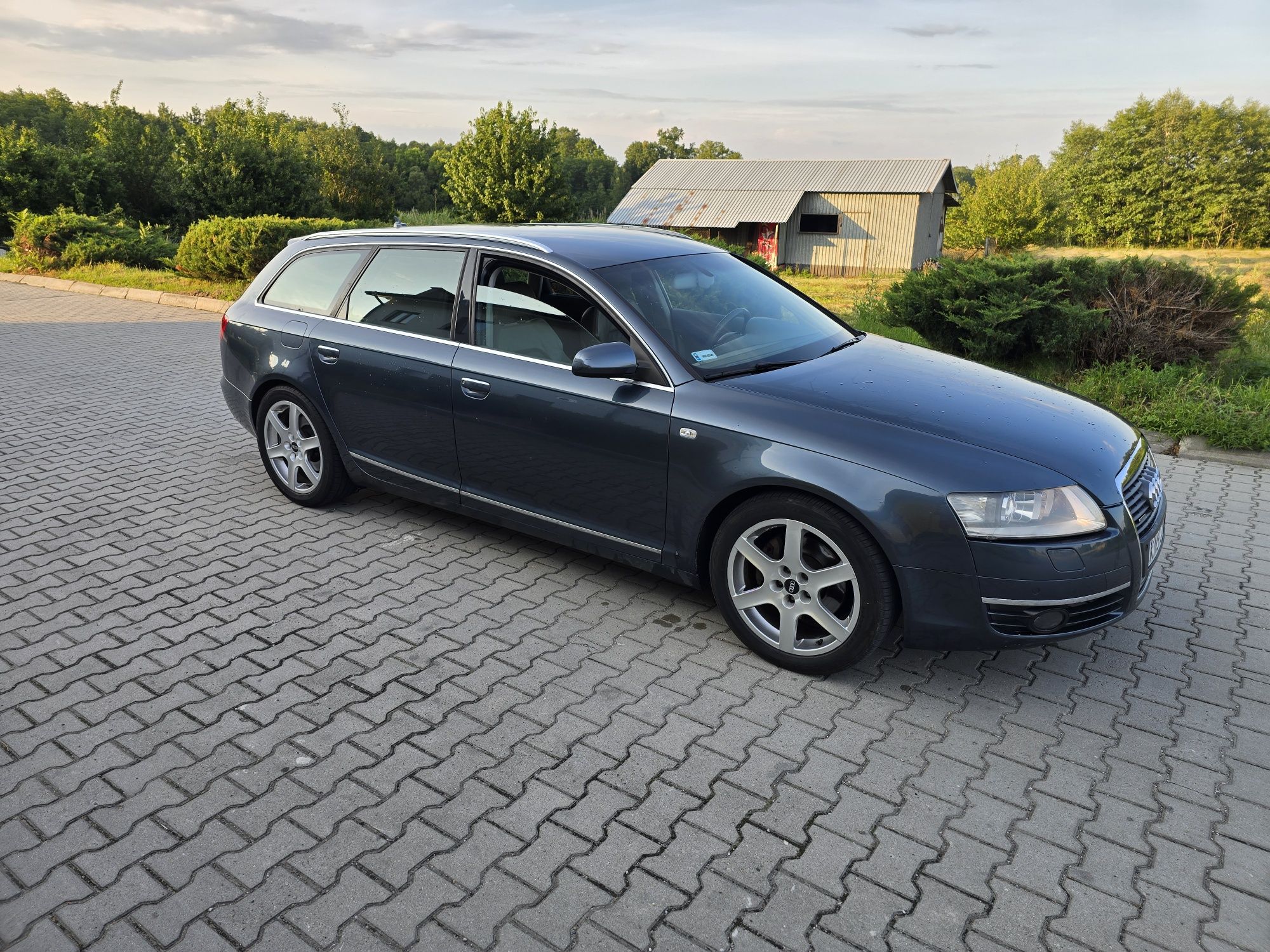 Audi A6 C6 Quattro 3.0 tdi xenon Vebasto hak el klapa