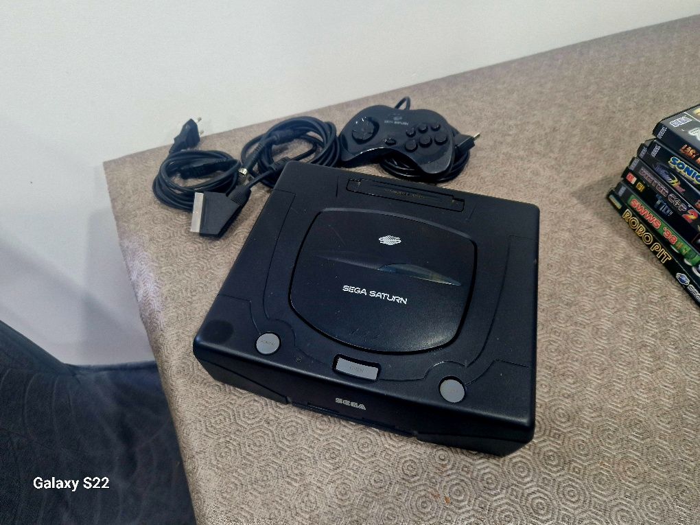 Sega Saturn Completa c/ Jogos