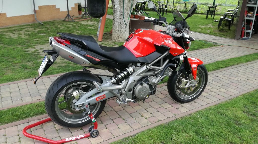 Aprilia Shriver 750