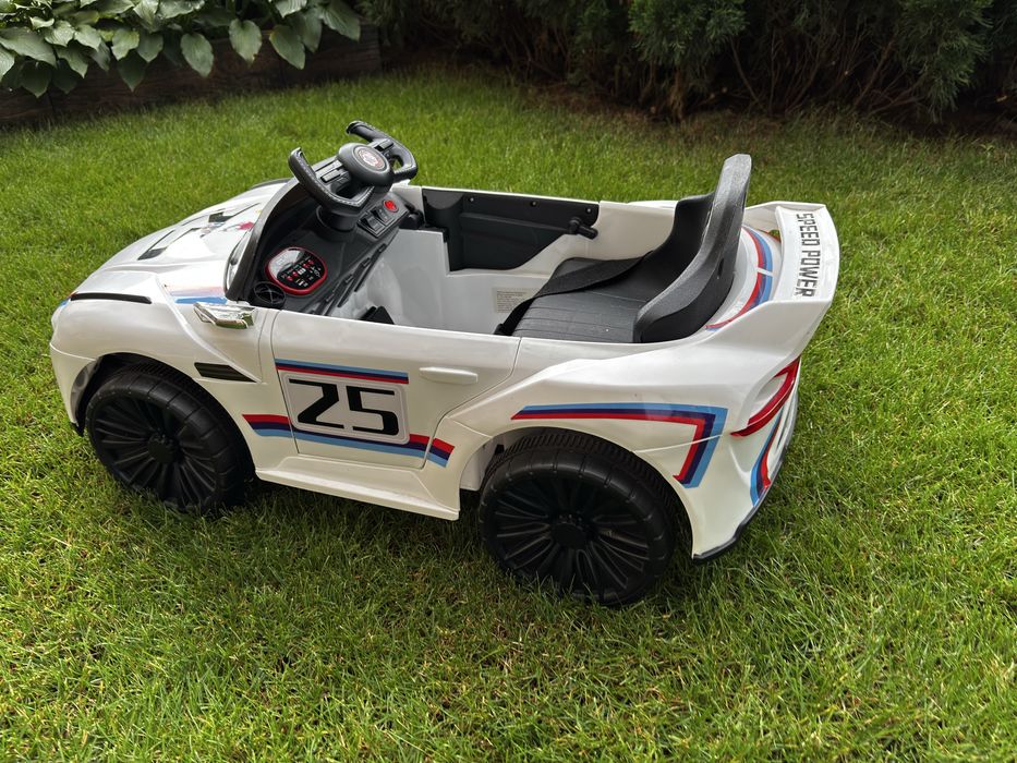 Sportowe Cabrio Z5w Auto na akumulator Pilot 2.4G