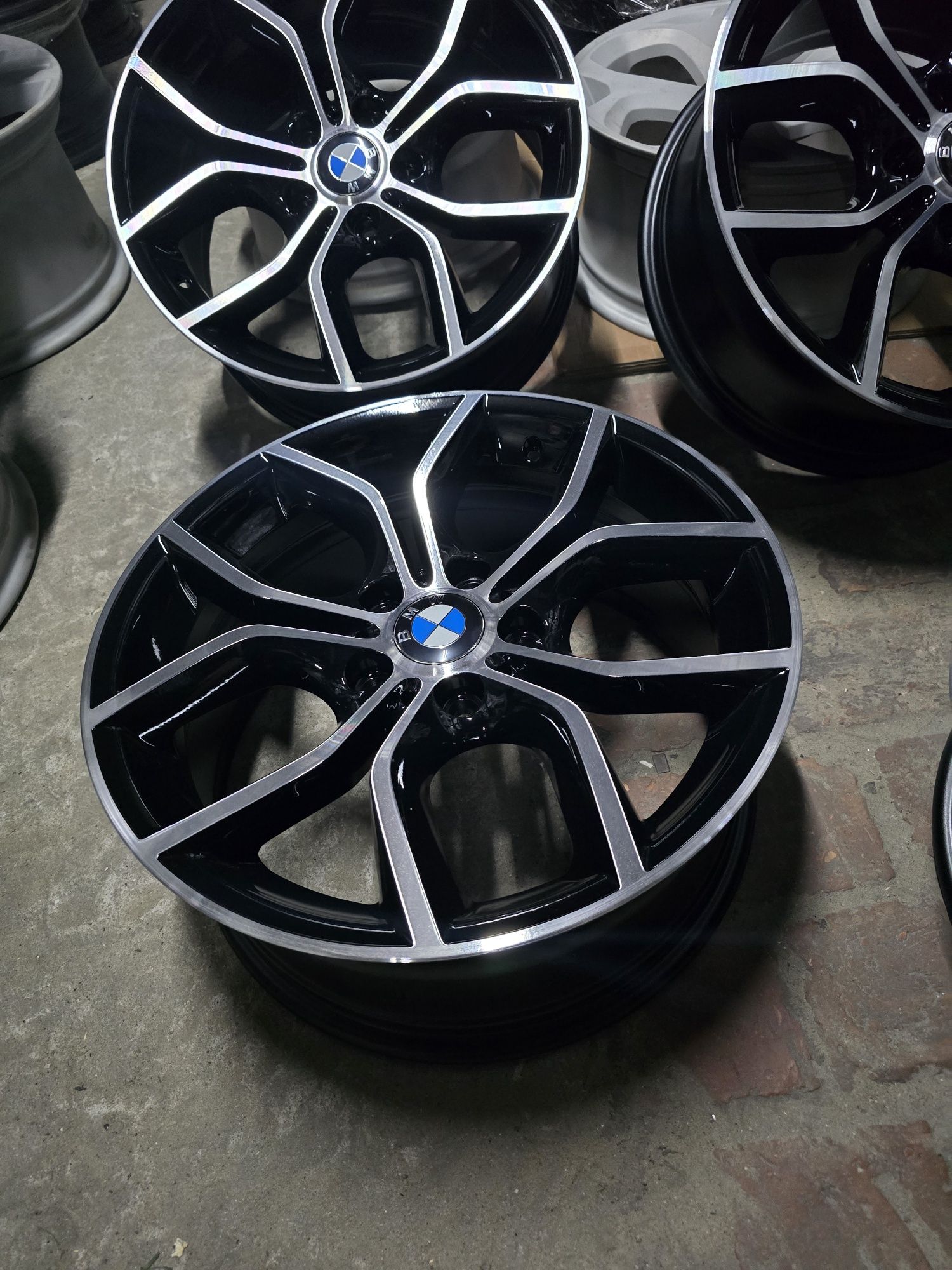 Felgi  18 5x120 BMW X3.X4  E90.91 F10 F11 F30   E60 x Drive