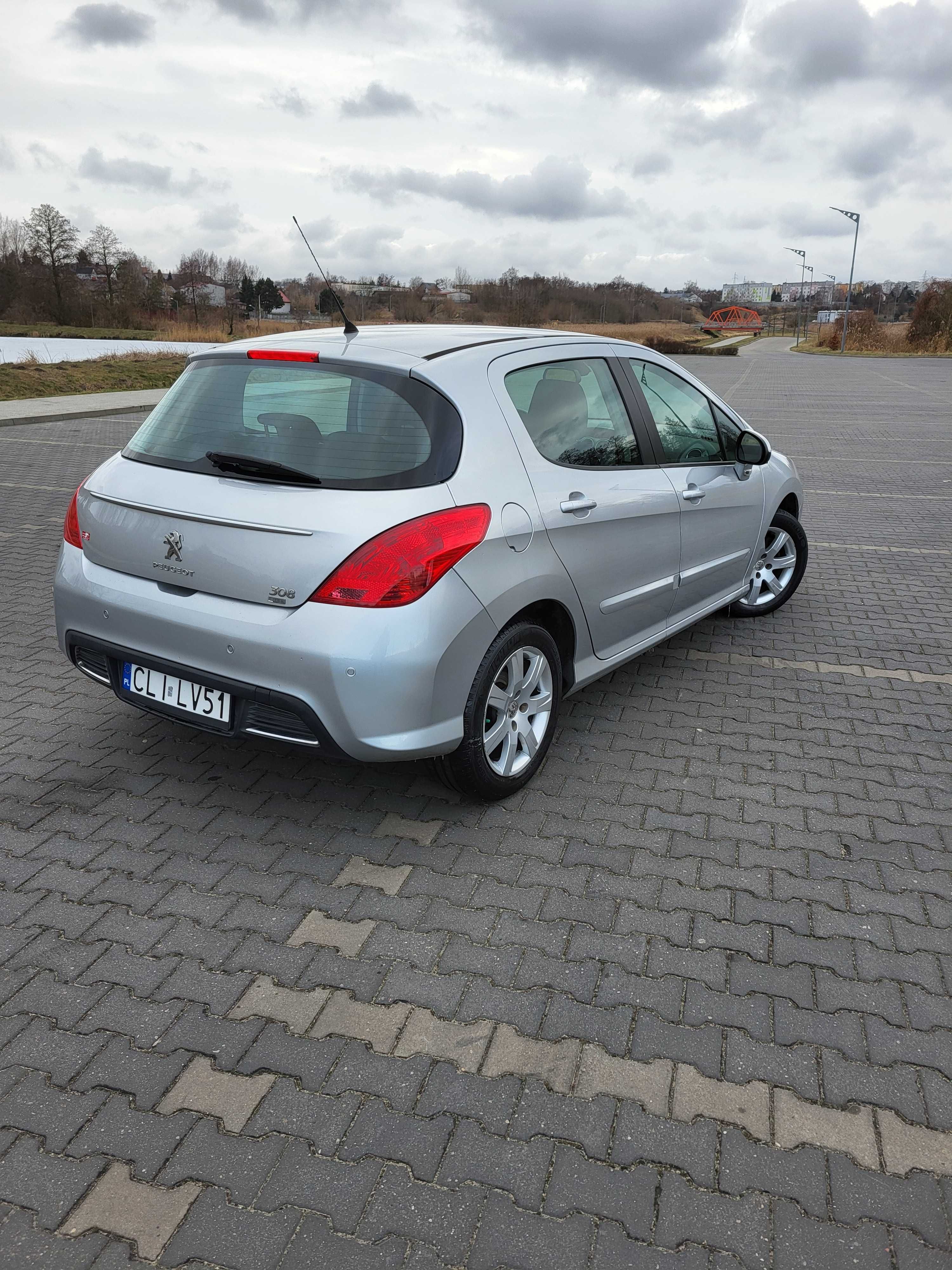 Peugeot 308 1,6 hdi 2012r