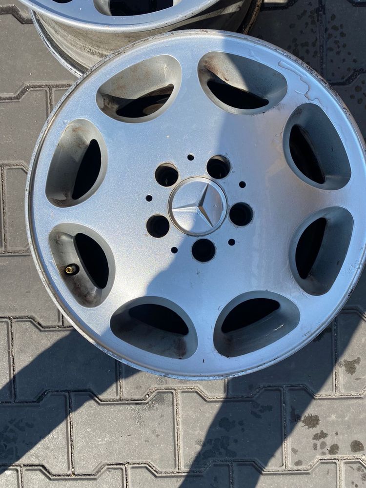 Продам диски R16 на Мерседес