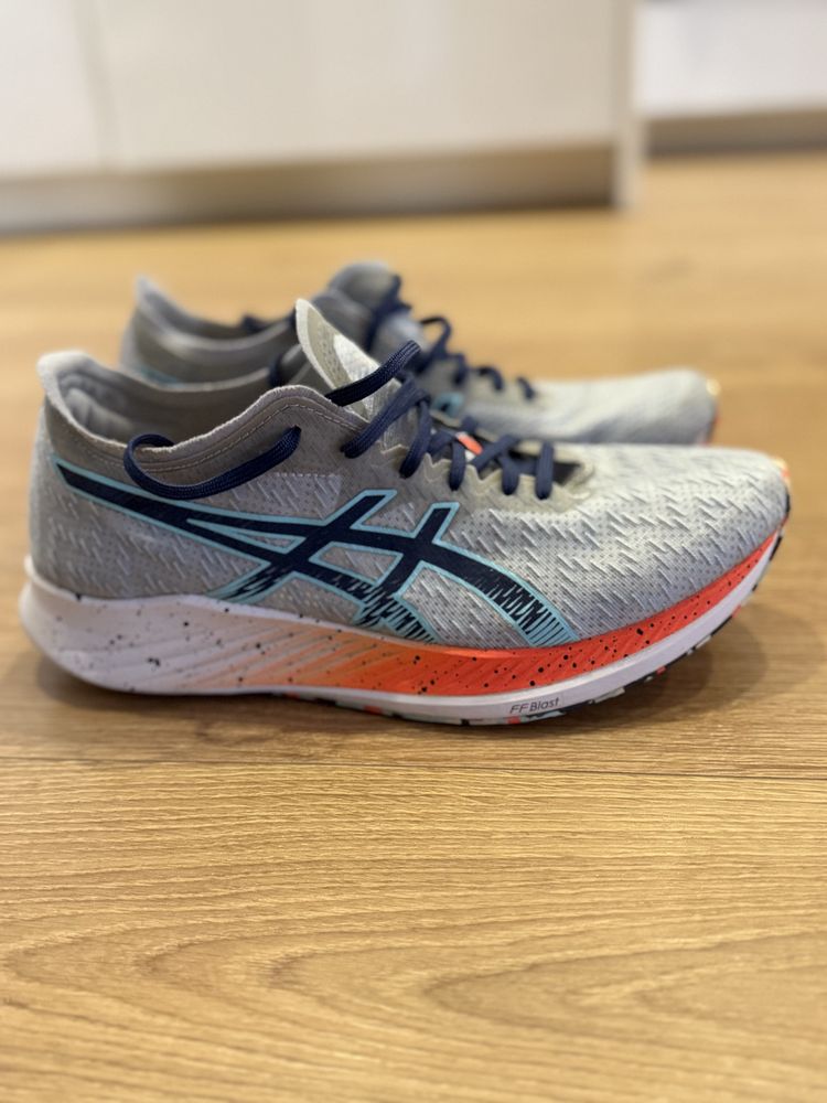 Tenis corrida ASICS