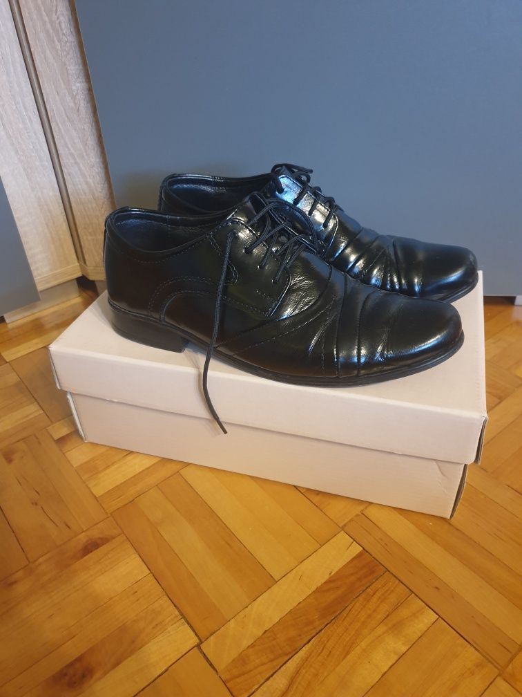 Buty chłopięce komunijne wizytowe eleganckie