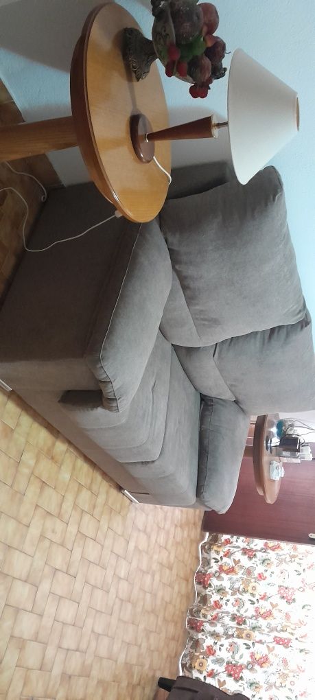 Sofá de 2 lugares