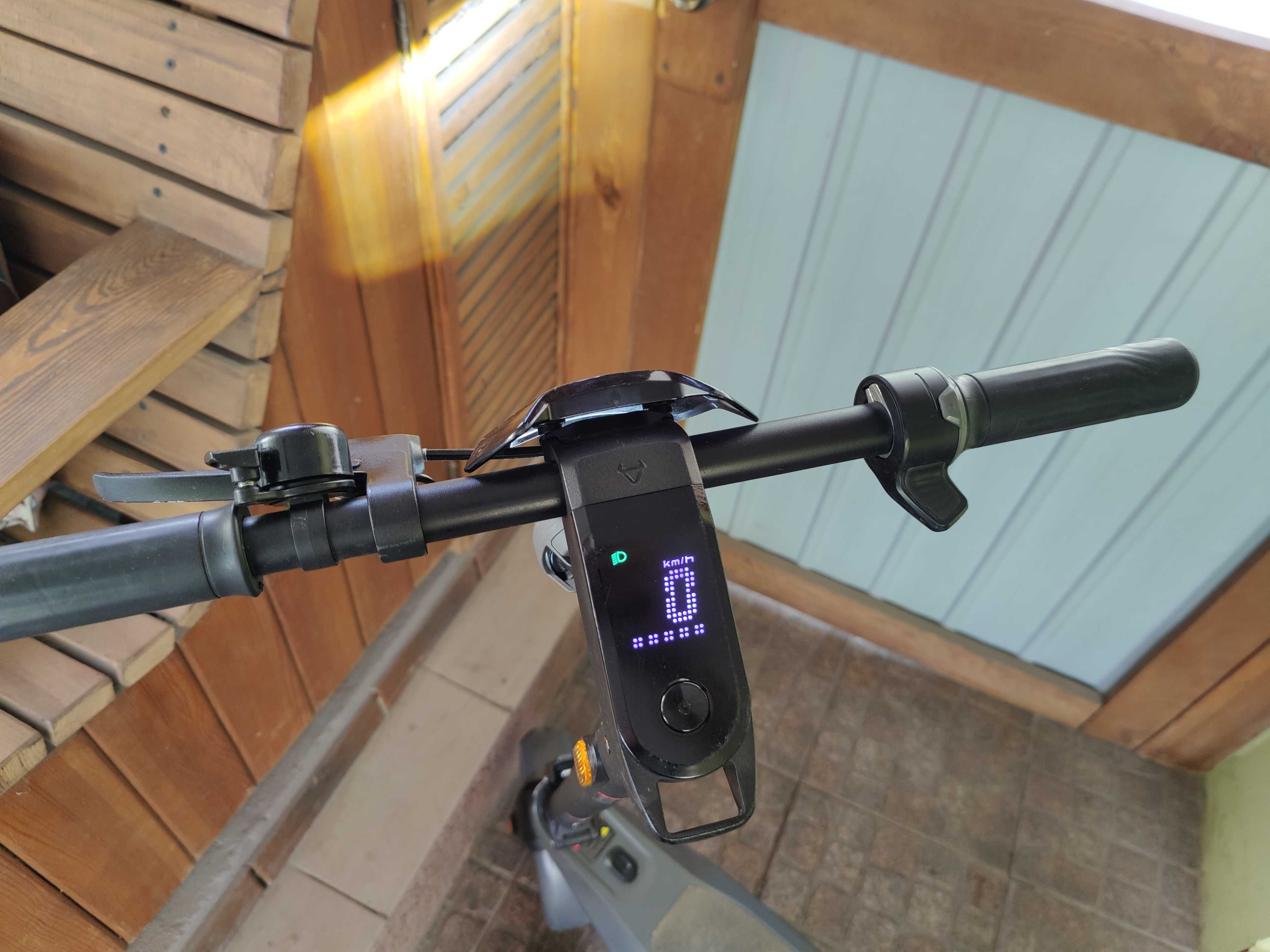Электросамокат NIU Kick Scooter KQi2 Pro