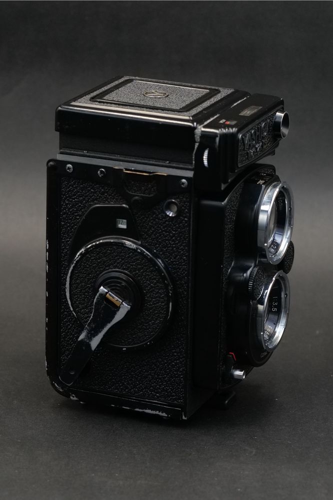 Yashica Mat 124G середній формат