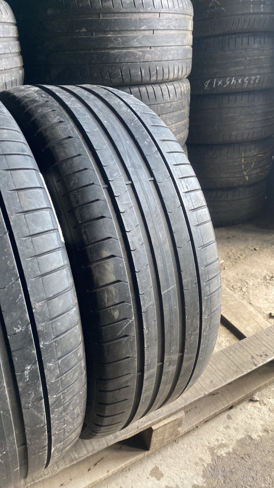 255.40.21 Pirelli 2шт літо шини резина гума склад Харків шиномонтаж бу