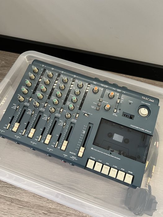 Tascam Portastudio 414 MKII