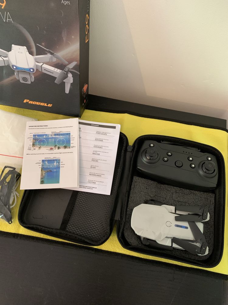 Drone E99 Pro com Câmera dupla 4K + Acessórios NOVO EM CAIXA a estrear