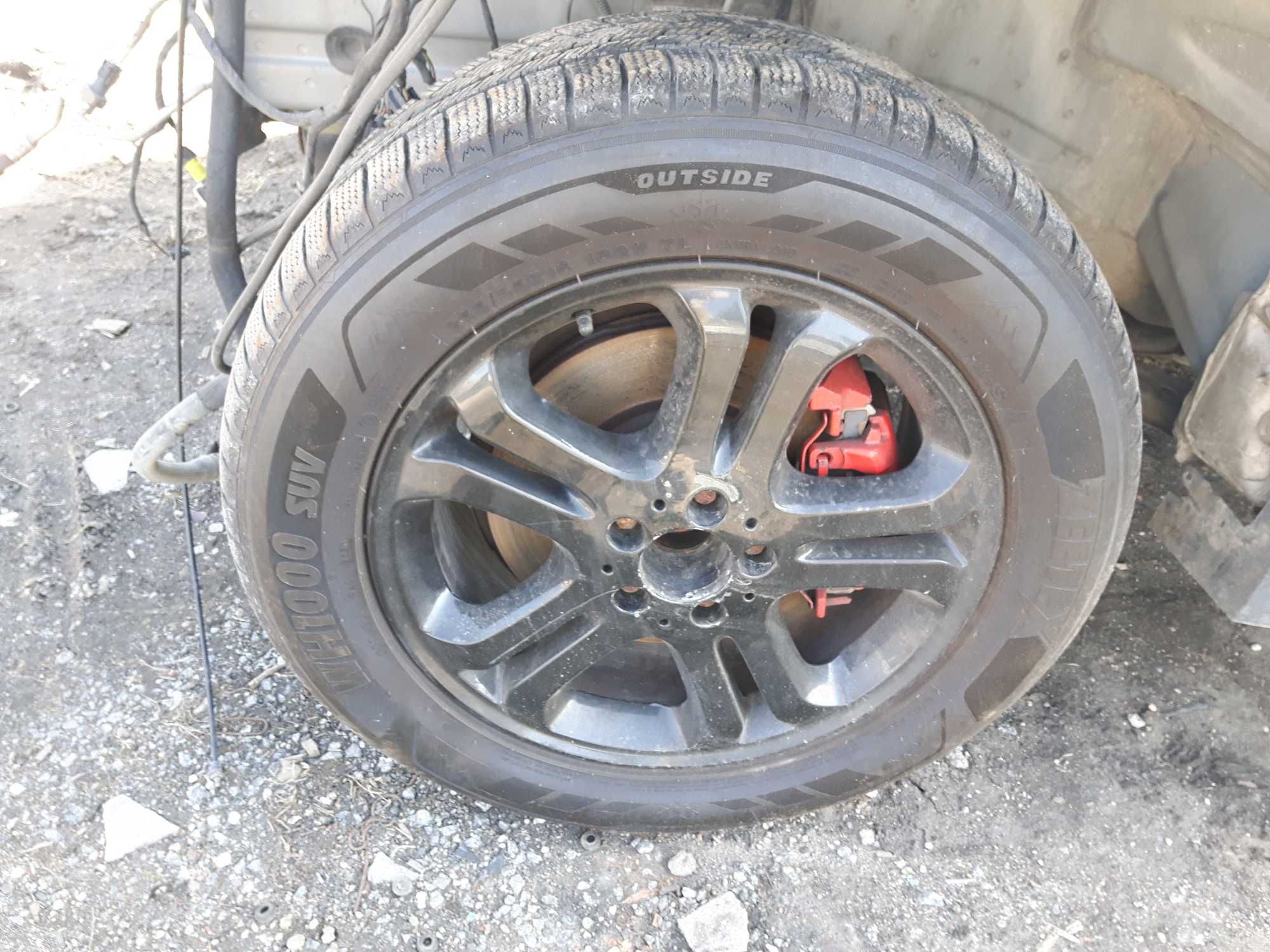 Mercedes  ML W 164 3,0 CDI 05r Felgi  18 cali ,drzwi , maska i inne