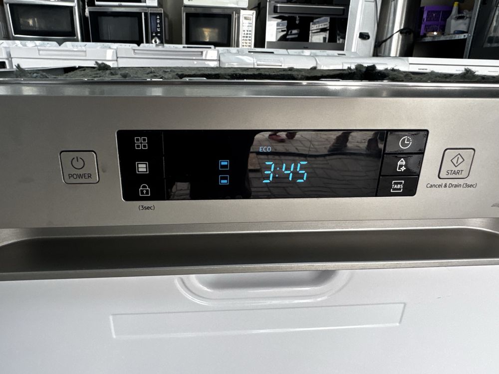 Zmywarka Samsunga  model  DW60M6040SS a++ 6 programów
