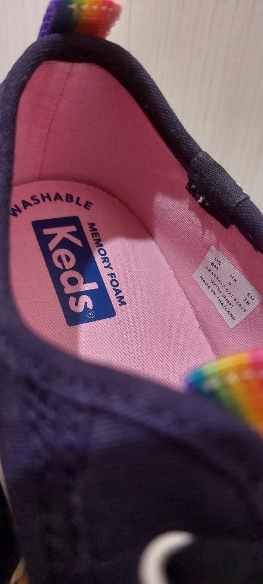Кеди м'яка устілка memory foam продам