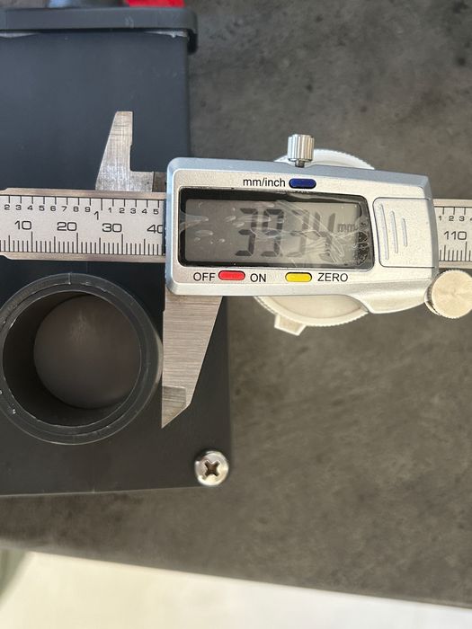 Zawór odcinający do rury 1,5" , nylonowy odporny na mróz