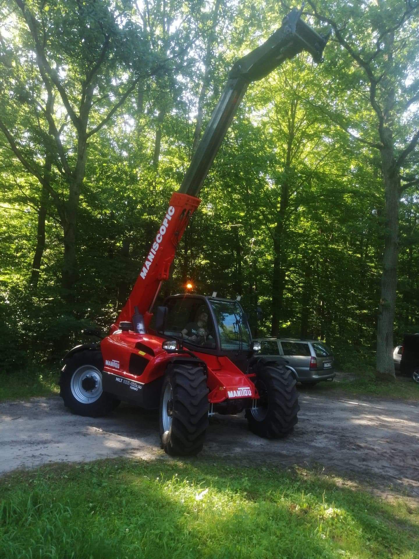 Wynajem Manitou Ładowarka 3.5 T 6 m Obsługa Operator łyżka widły, pług