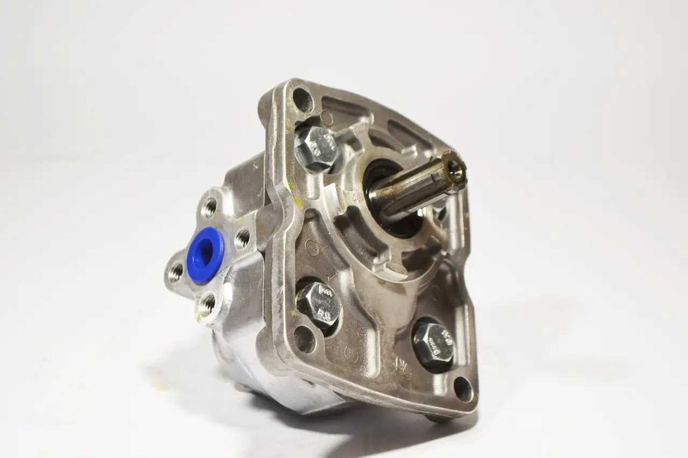 Насос шестеренный НШ 10 14 16 32 50 100 левый,правый/плоский,круглый