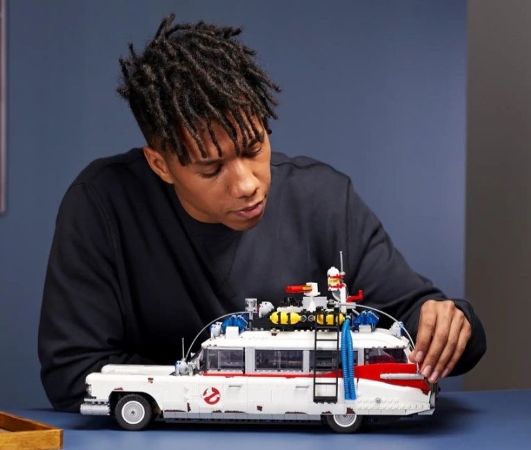 Lego Ghostbusters ECTO-1