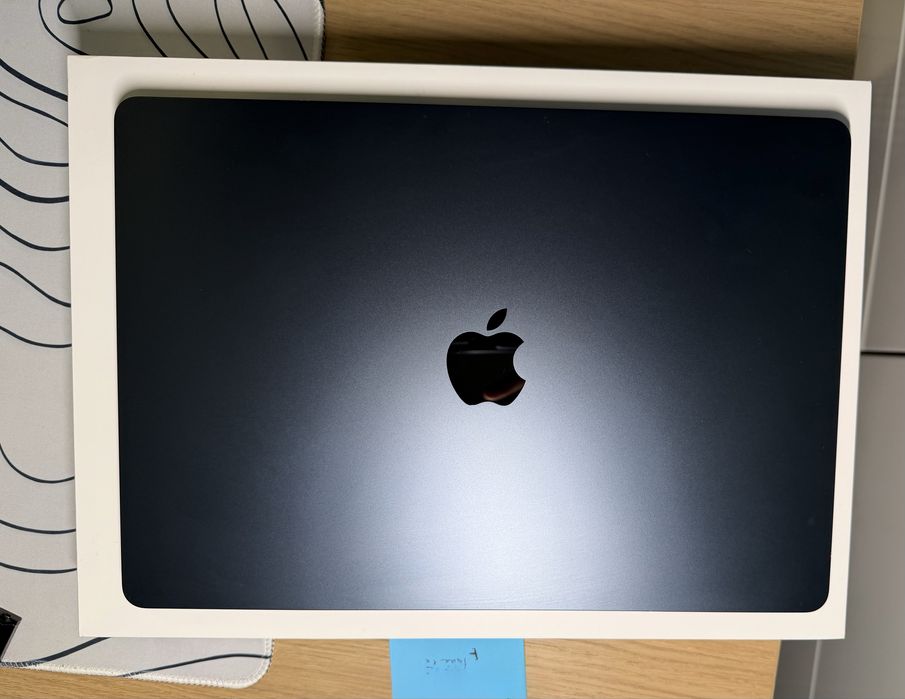 MacBook Air 15” M2 (2023) • 24GB/512GB • Midnight • bateria 100%