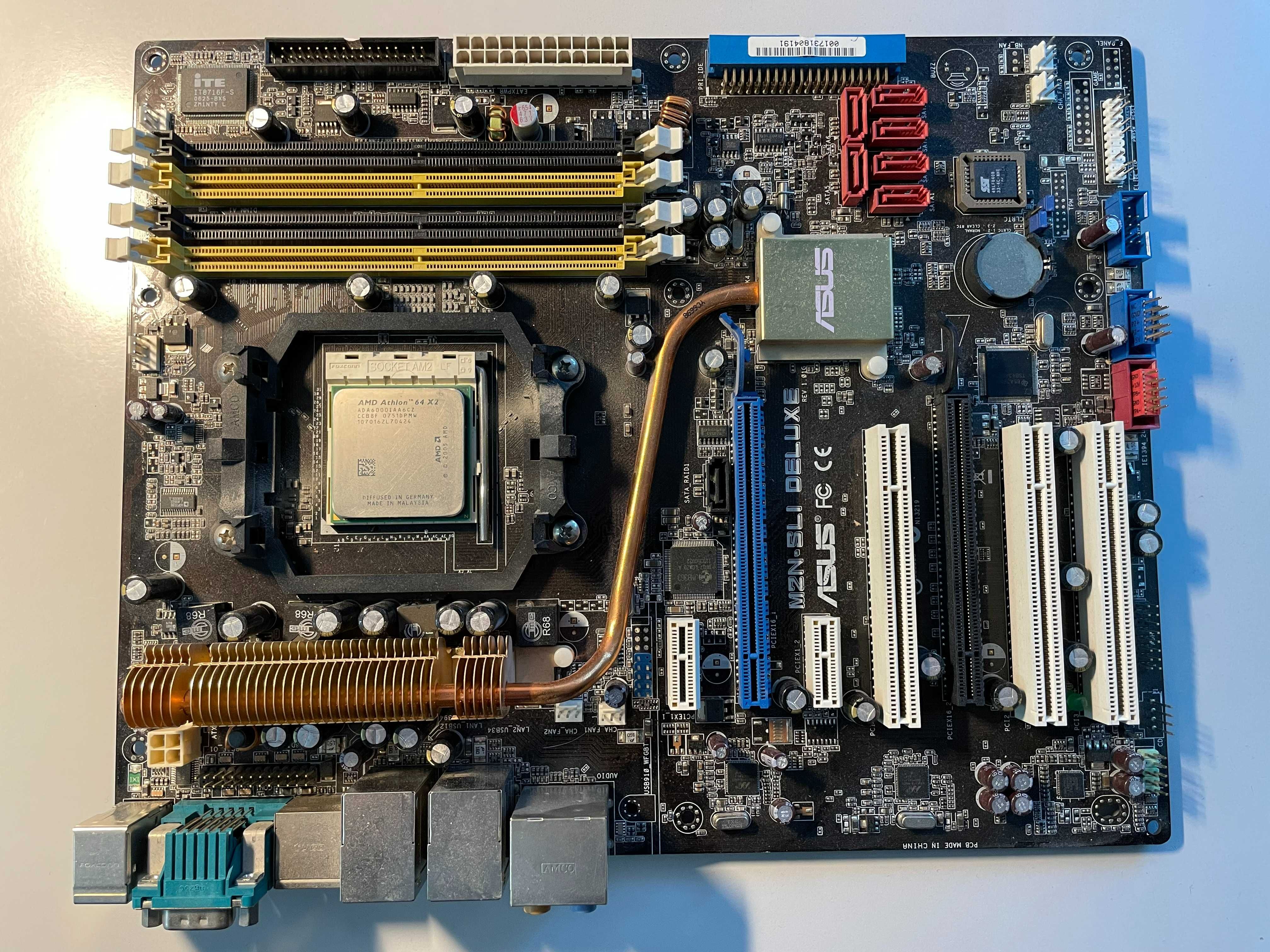 Asus GF GTX 560, Gainward GF GTS 250, Asus M2N-SLI Deluxe i inne...