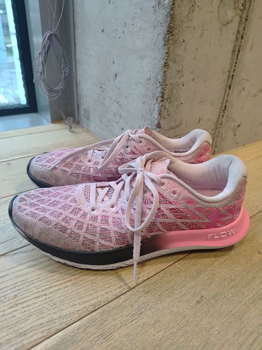 Buty sneakersy Under Armour 40.5