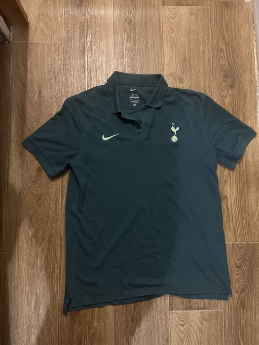 Футболка Nike M зеленого цвета