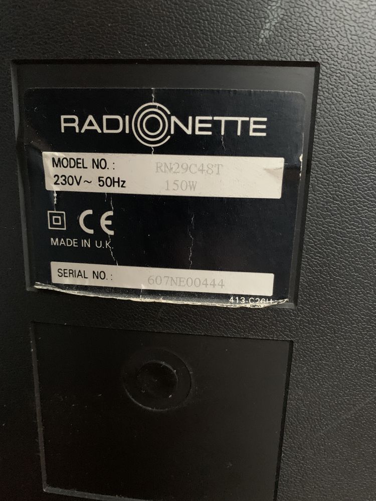 Телевизор Radionette со встроенным сабвуфером