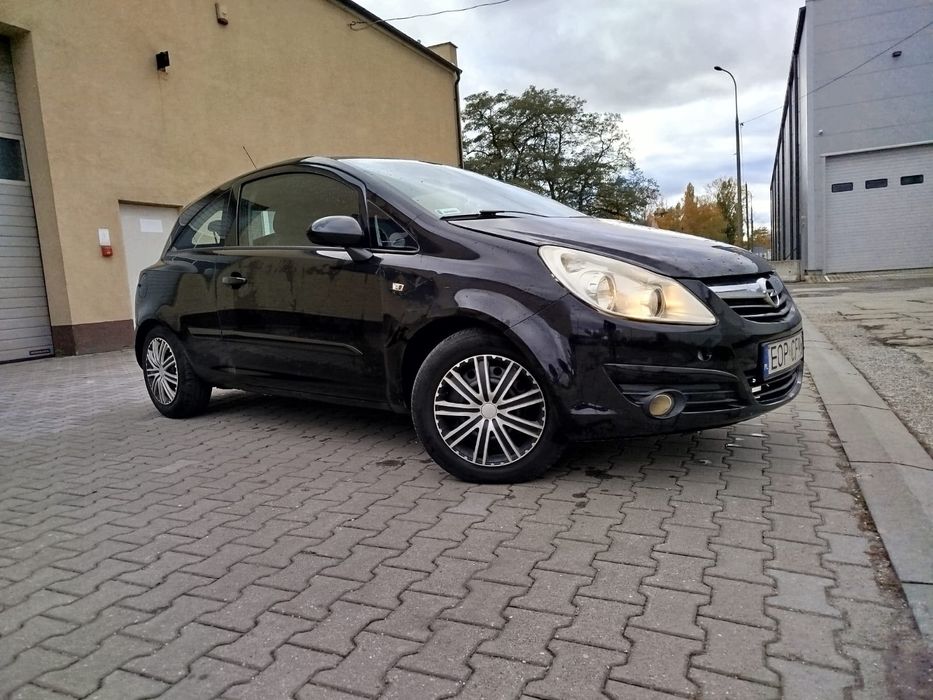 Opel Corsa 1.2 LPG klimatyzacja tempomat elektryka