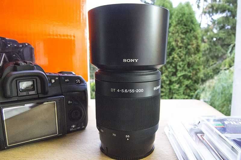 Aparat Sony A300 + dwa obiektywy Sony ( Fabryczny Zestaw Sony )