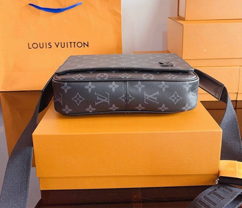 Мужская сумка  Louis Vuitton District чоловіча сумка на через плече