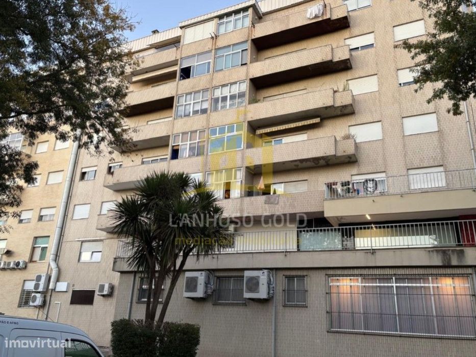 Apartamento T2 para Arrendar em São Victor, Braga