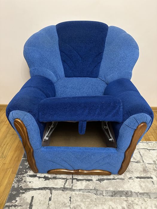 Продам диван для вітальні