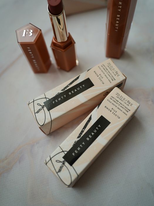 Помада для губ Fenty Beauty High- Shine Gloss Stick